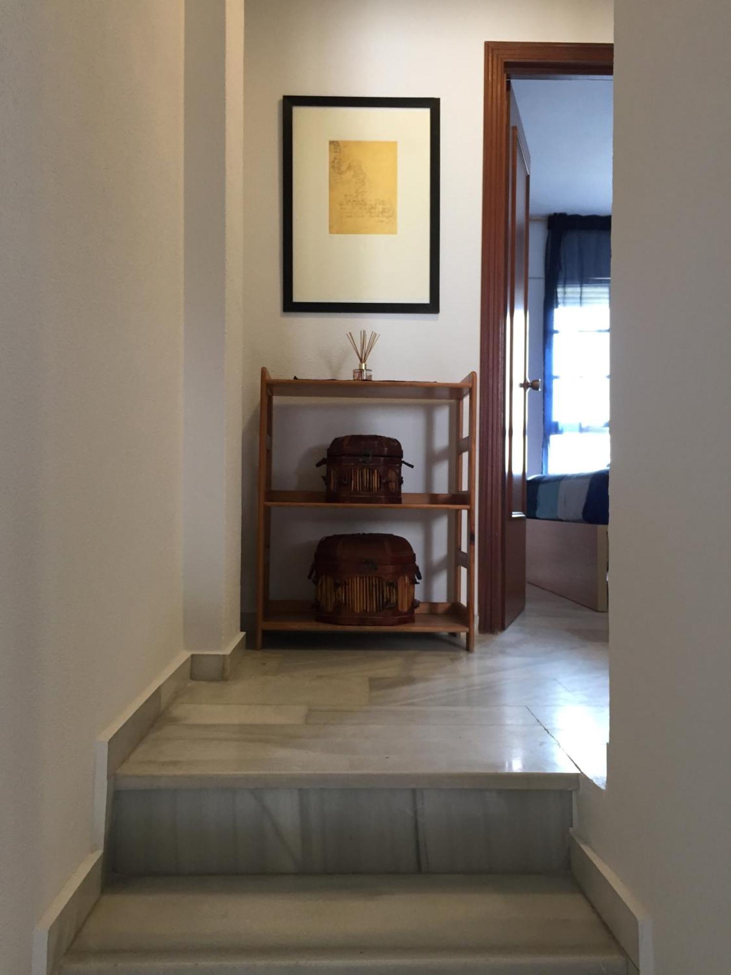 El Cortijuelo. Magnificent Triplex Terraced House With Rooftop Of 18m2, Overlooking The Sea. Parking Hébergement de vacances