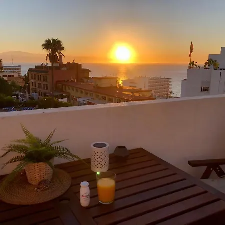El Cortijuelo. Magnificent Triplex Terraced House With Rooftop Of 18M2, Overlooking The Sea. Parking Torremolinos Zewnętrze zdjęcie