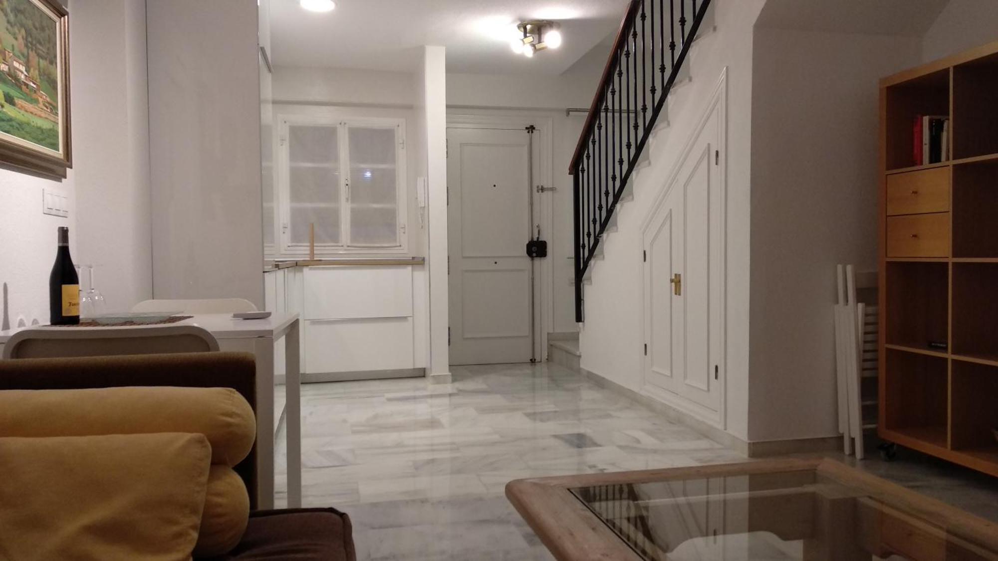 El Cortijuelo. Magnificent Triplex Terraced House With Rooftop Of 18m2, Overlooking The Sea. Parking Ferienhaus *