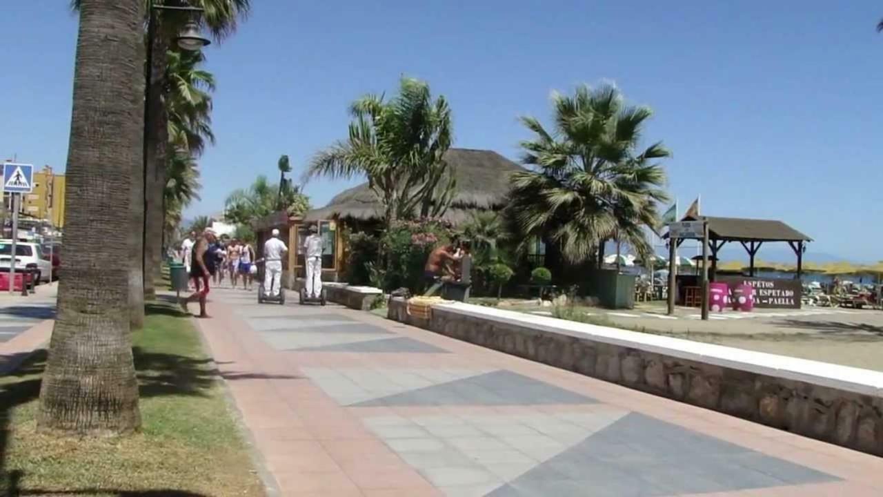 Ferienhaus El Cortijuelo. Magnificent Triplex Terraced House With Rooftop Of 18m2, Overlooking The Sea. Parking