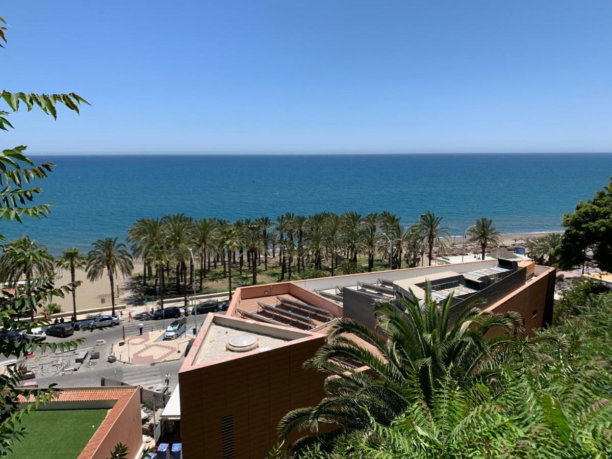 El Cortijuelo. Magnificent Triplex Terraced House With Rooftop Of 18m2, Overlooking The Sea. Parking Ferienhaus *